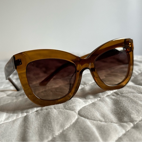 sunglasses - Picture 1 of 10